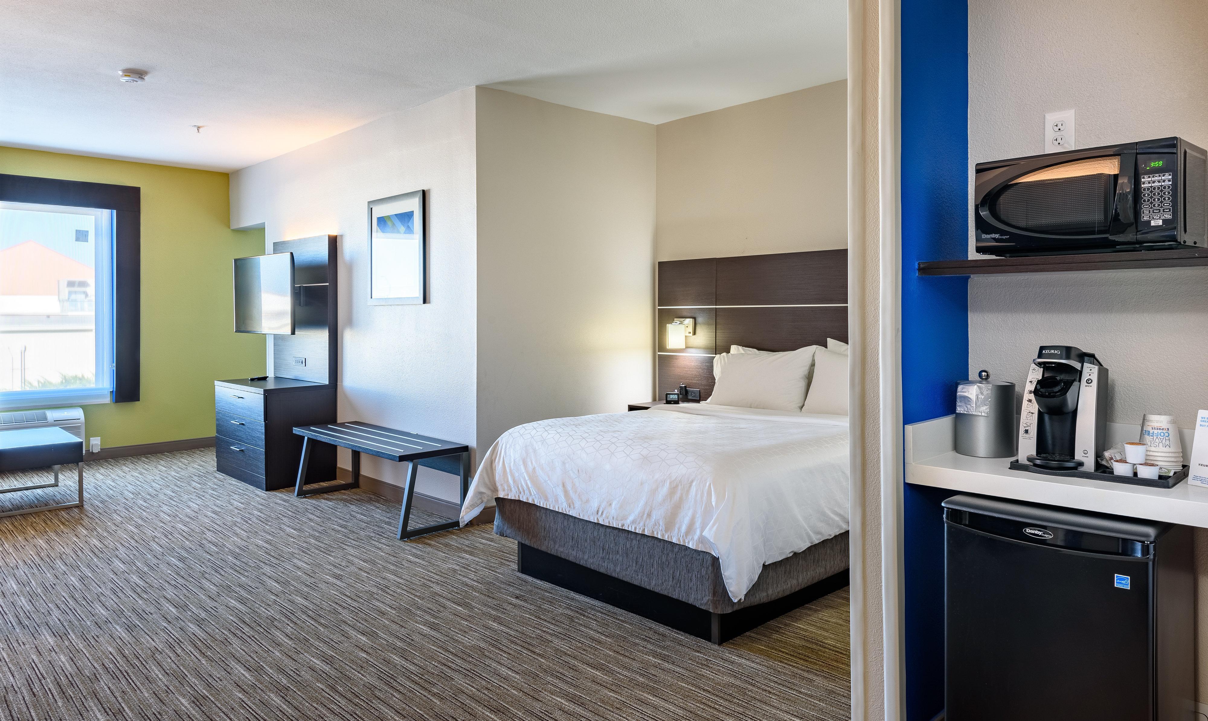 Holiday Inn Express Hotel And Suites Bastrop By Ihg Exterior foto