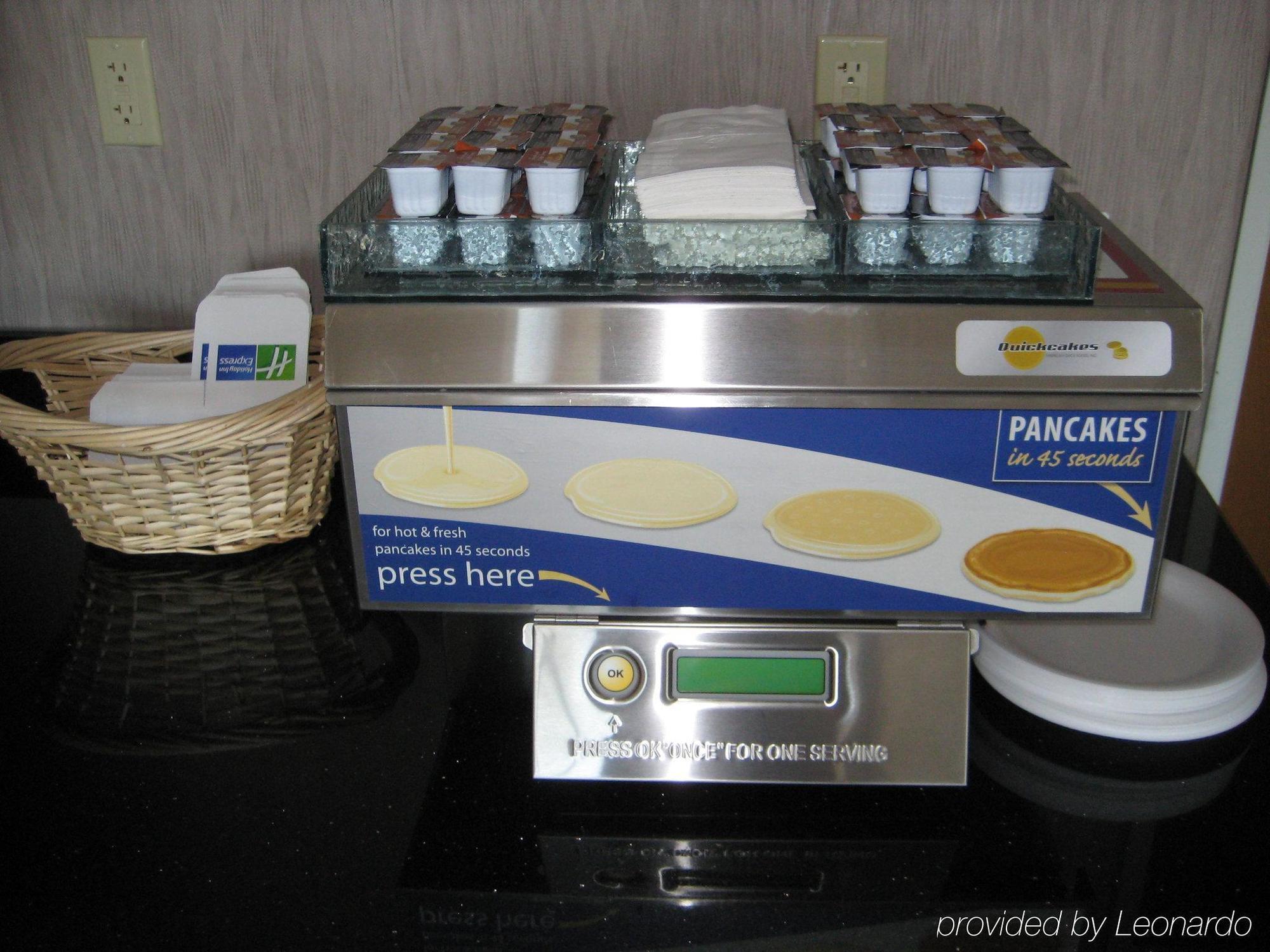 Holiday Inn Express Hotel And Suites Bastrop By Ihg Restaurante foto